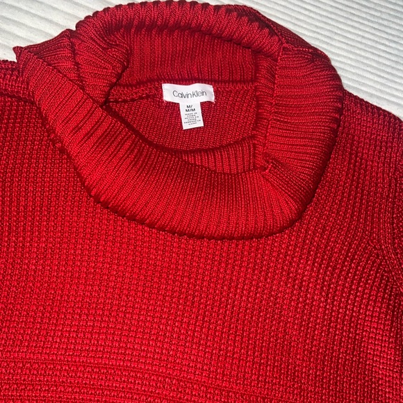 Calvin Klein sweater - Picture 7 of 7